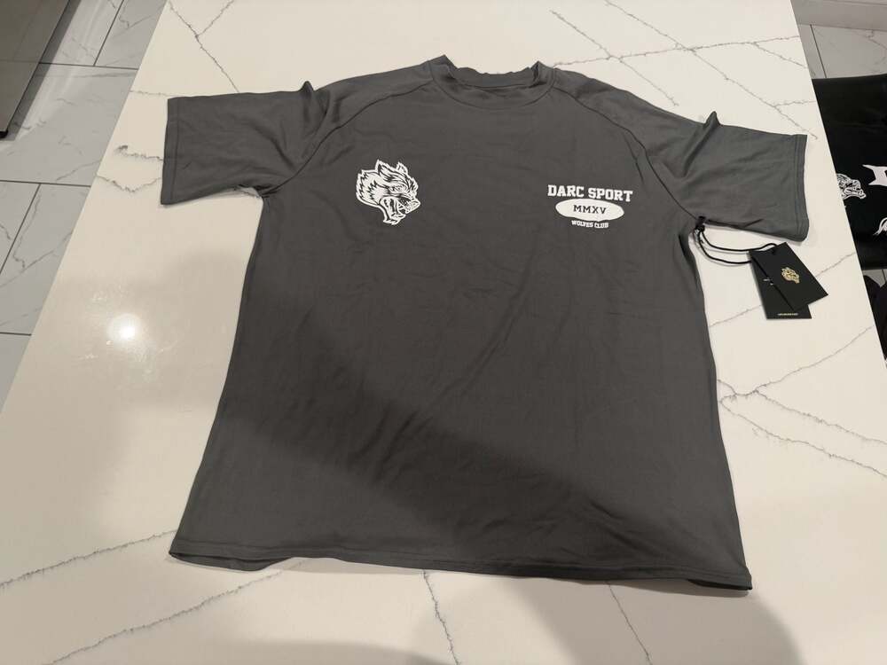 Darc Sport Dry Wolf Performance T-Shirt MMXV Wolves Club Charcoal